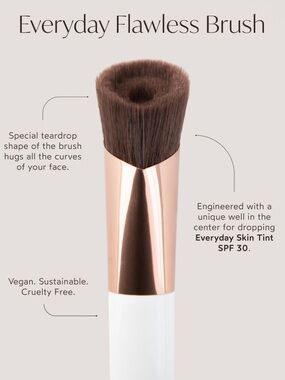 NIP True Botanicals Everyday Flawless Brush